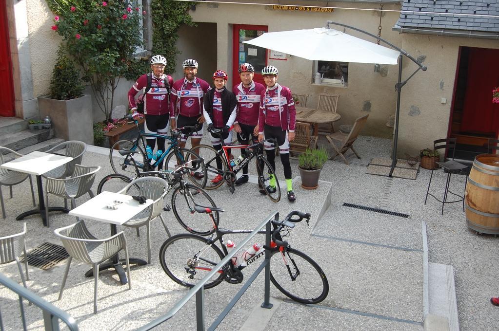 Gite La Maisonnee Sazos Exterior foto