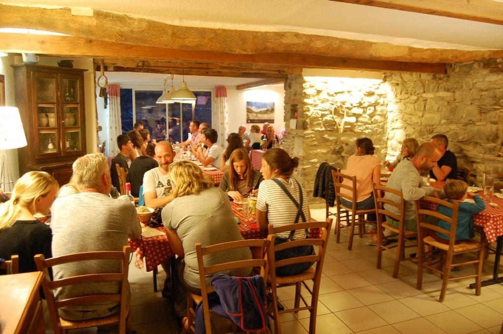Gite La Maisonnee Sazos Exterior foto